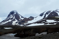 Mt. Hveradalahnjukur and Mt. Mænir