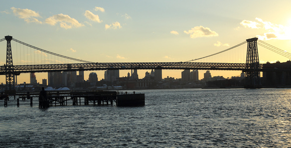 Williamsburg Bridge over East River, Brooklyn, NYC