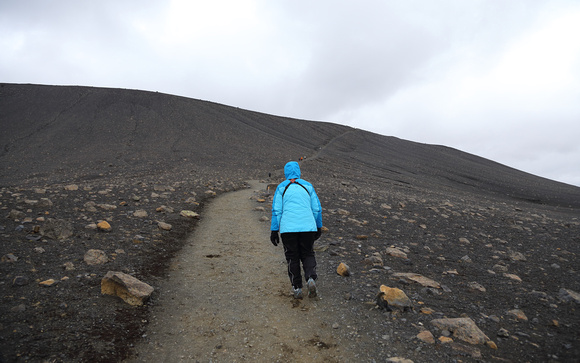 Up (the down) volcano, Hverfjall