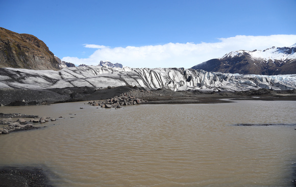 Skaftafellsjökull with glacial lagoon in front