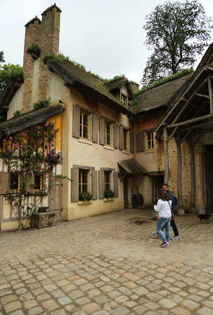 Entrance yard and farmhouse, Hameau de la Reine