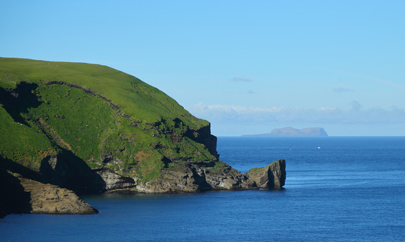 Storhofði with Surtsey on horizon